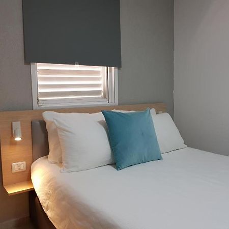 Airport Guest House Or Yehuda ภายนอก รูปภาพ
