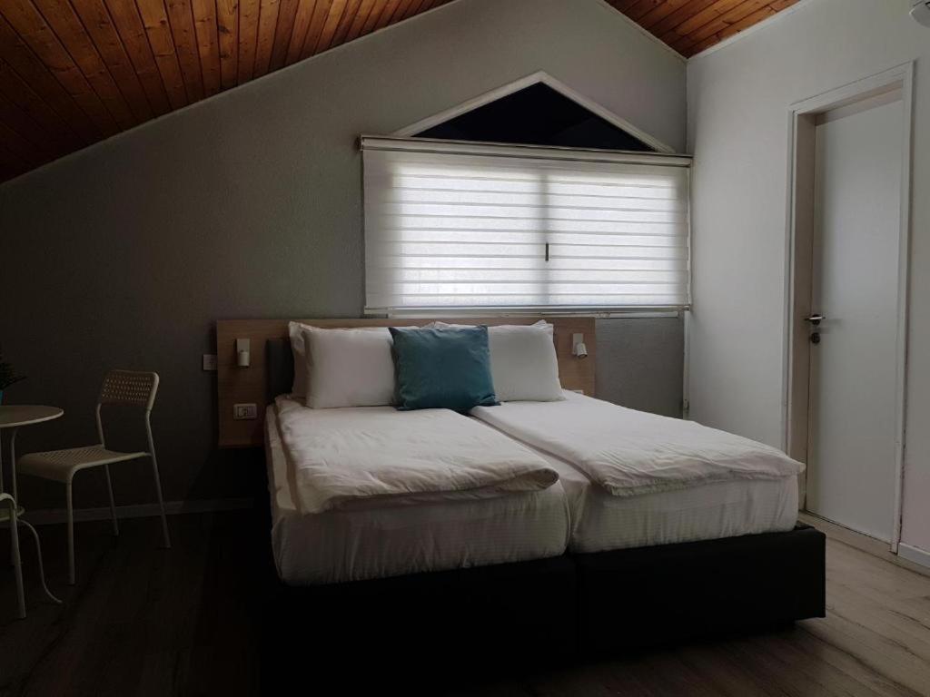 Airport Guest House Or Yehuda ห้อง รูปภาพ